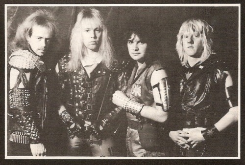 tumblr_n5n1lfxMF11r3r0fyo1_500