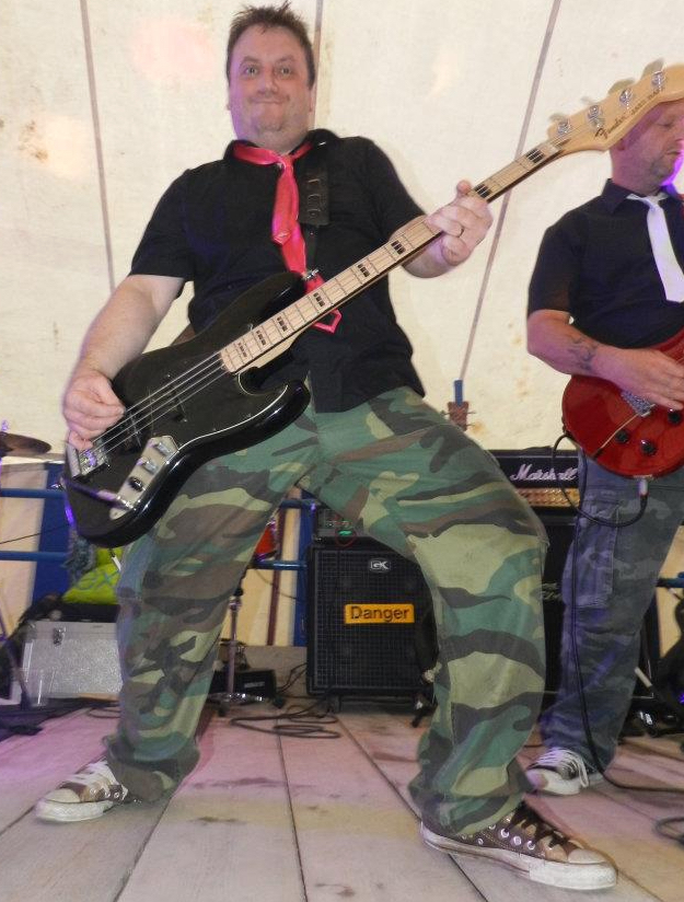 481338_10150883378245592_10032988_n